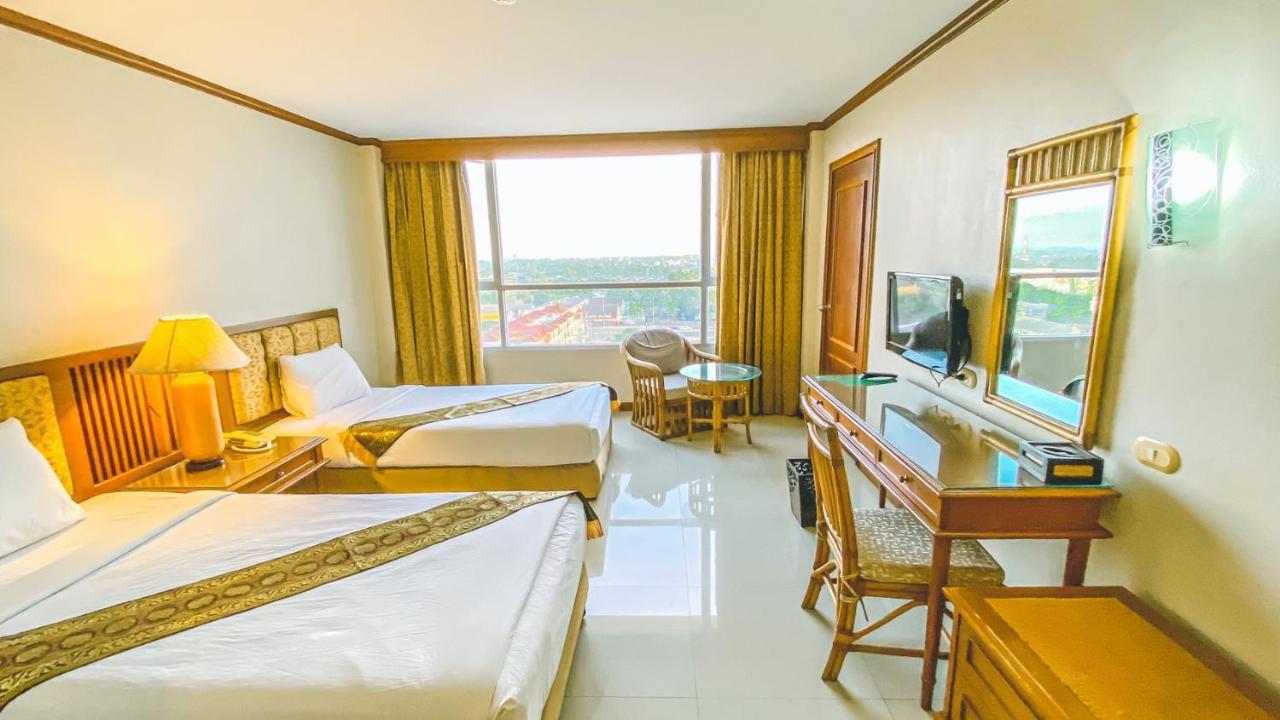 K Park Grand Hotel Surat Thani Exterior foto
