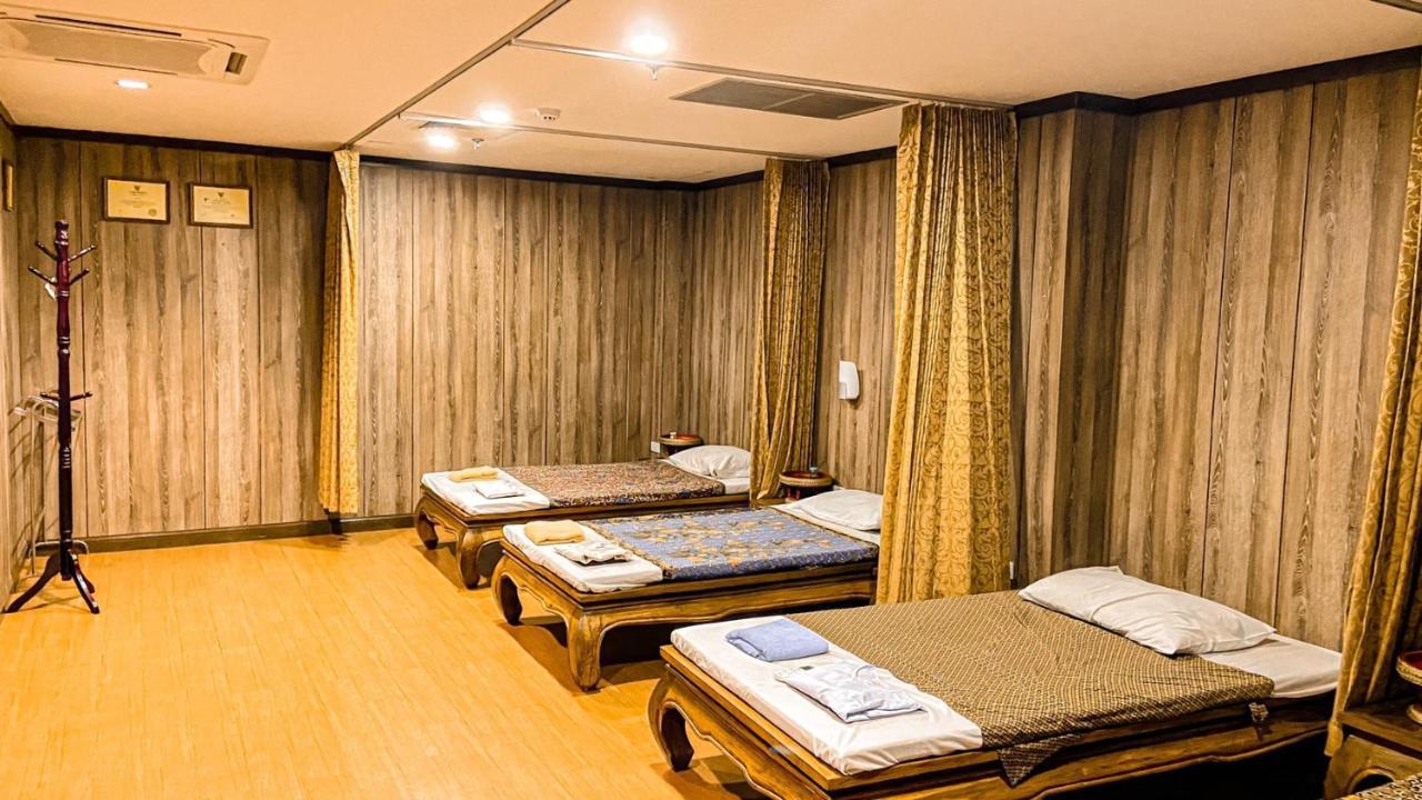 K Park Grand Hotel Surat Thani Exterior foto