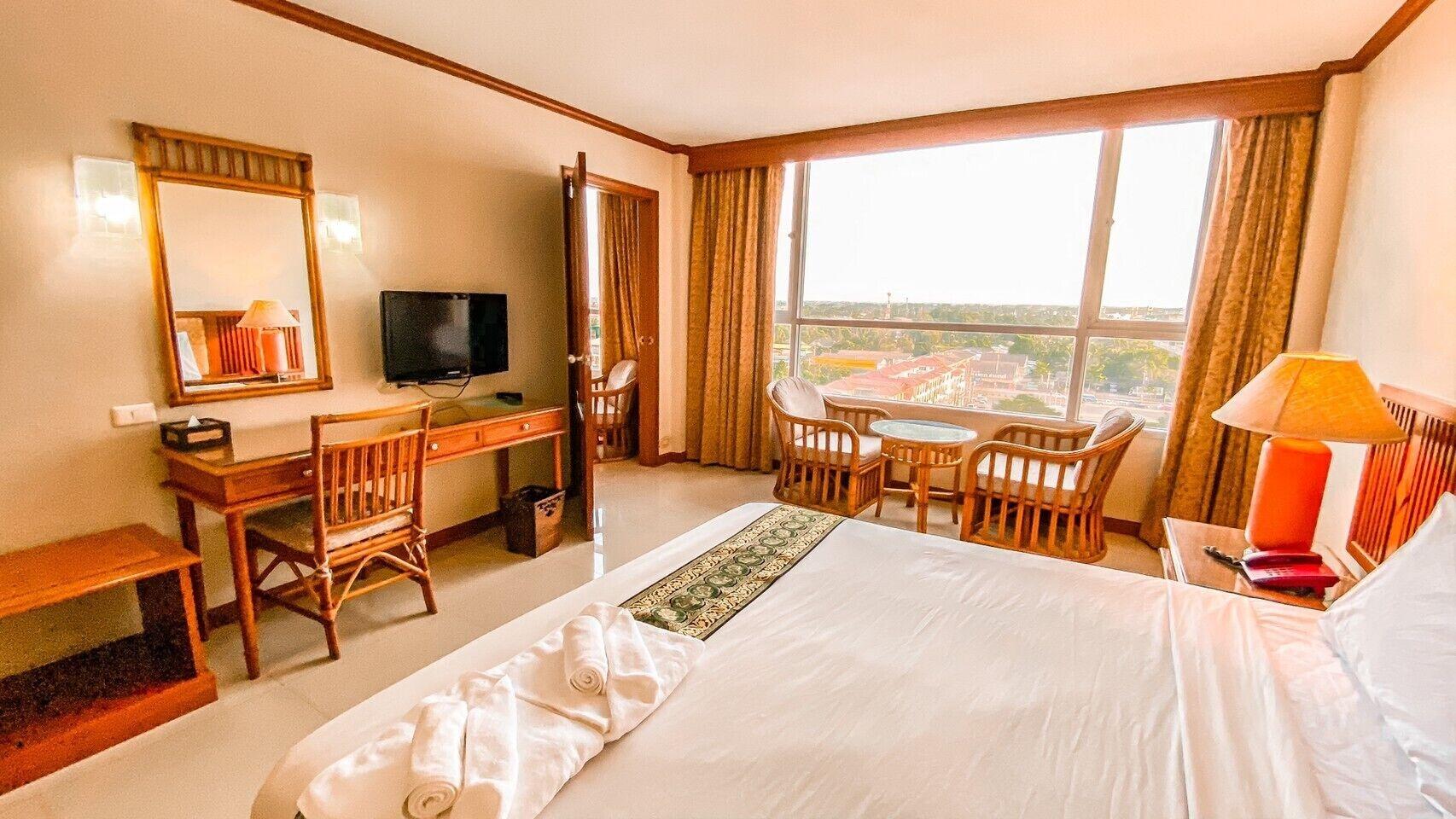 K Park Grand Hotel Surat Thani Exterior foto